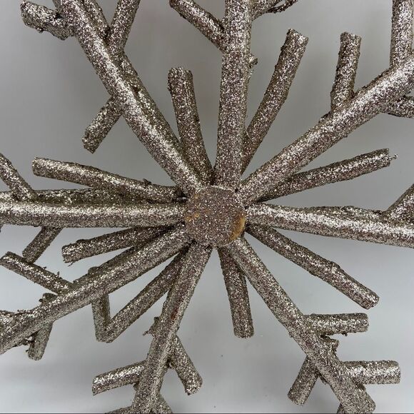 Large silver glitter sparkle snowflake decoration - some damage - Picture 6 of 8